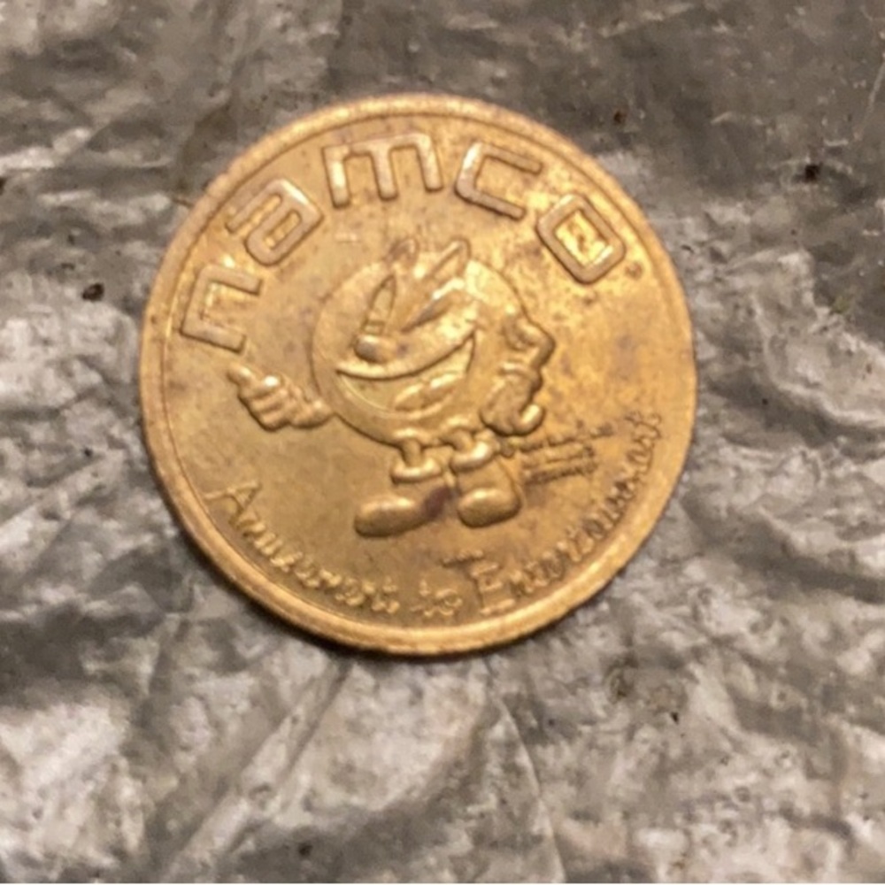 Namco vintage Pac-Man token coins - lot of 100